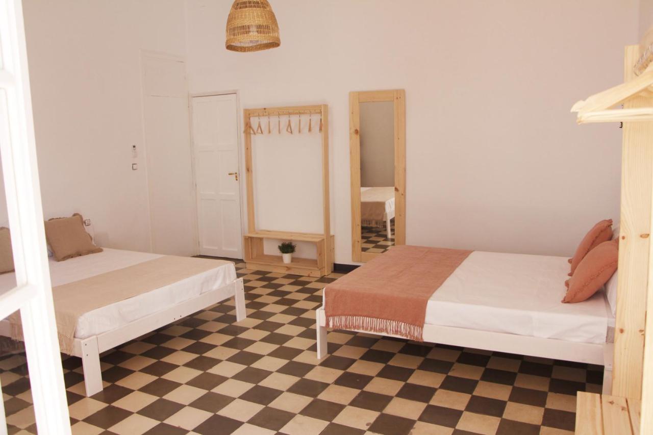 Casa De La Alegria Apartment Granada Ngoại thất bức ảnh